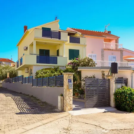 Apartments By The Sea Zaboric, Sibenik - 958 Zaboric